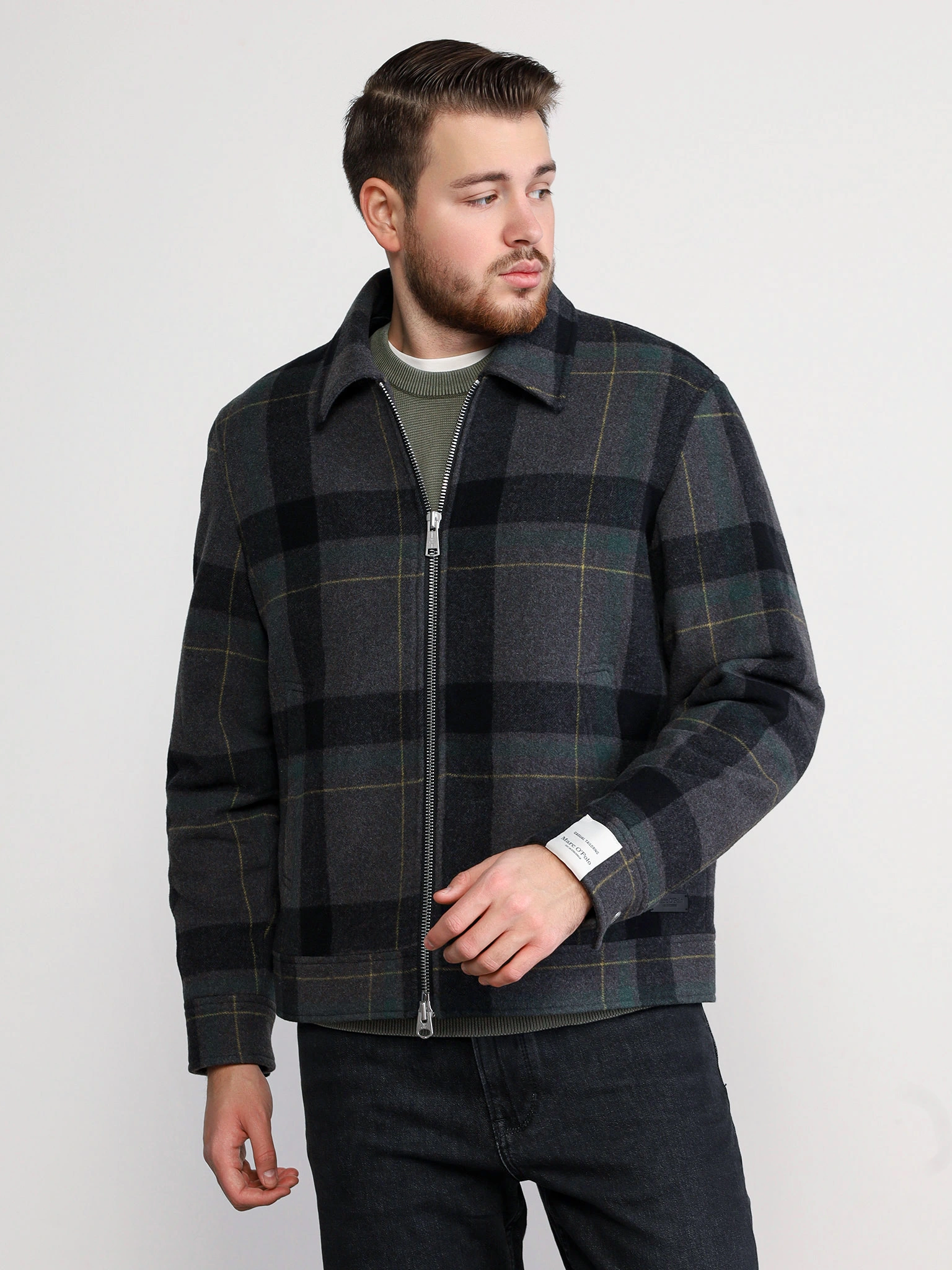 Куртка драповая темно-серого цвета в клетку